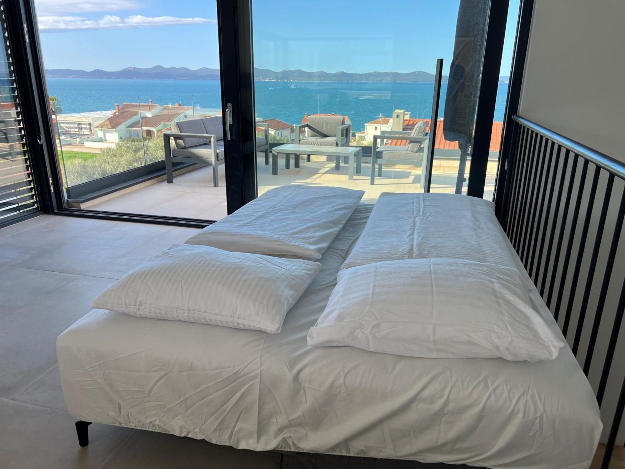 Villa Seaview Amy - Private Pool, Sauna & Jacuzzi *