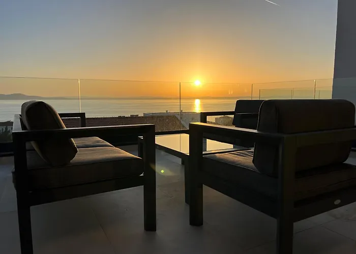 Seaview Villa Amy - Private Pool, Sauna & Jacuzzi