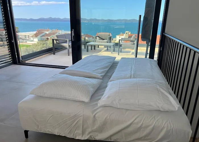 Seaview Villa Amy - Private Pool, Sauna & Jacuzzi